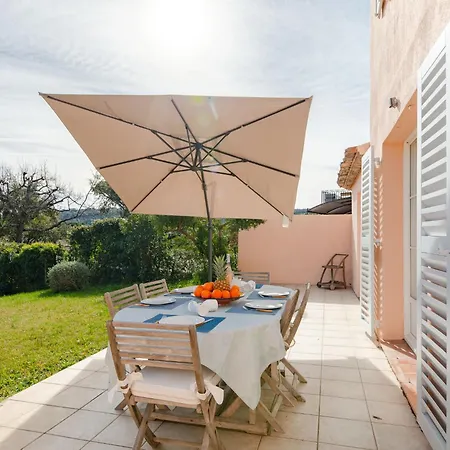 Villa Laura By Interhome